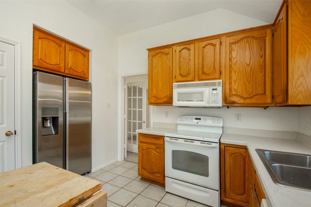 5812 Marrietta Drive, Frisco, TX 75035