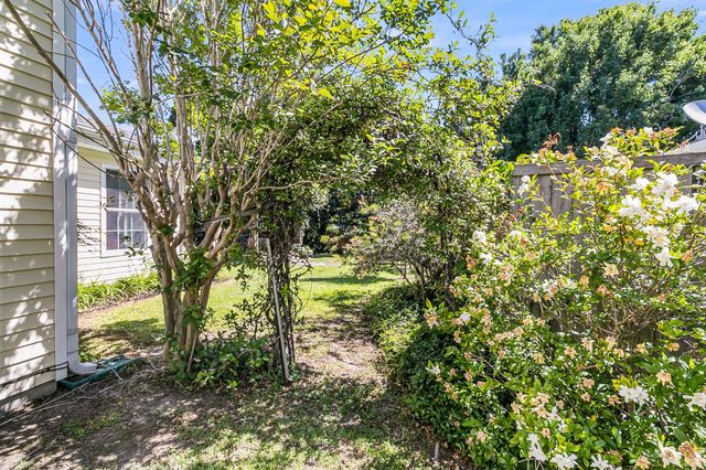 67 Regency Oaks Drive, Summerville, SC 29485