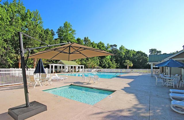 67 Regency Oaks Drive, Summerville, SC 29485