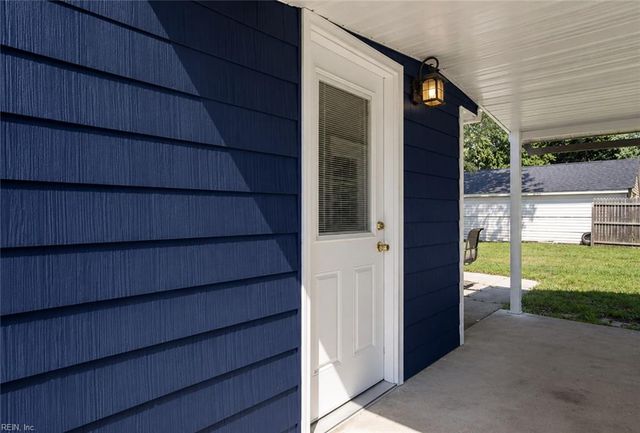 318 Deal DR, Portsmouth, VA 23701