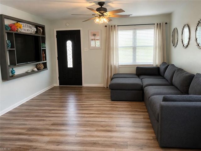 318 Deal DR, Portsmouth, VA 23701