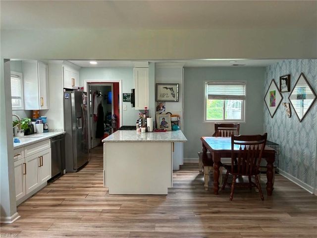 318 Deal DR, Portsmouth, VA 23701