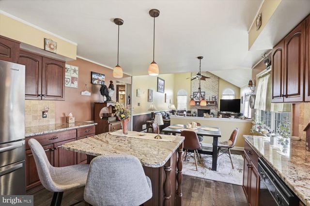 441 TROY DR, Blandon, PA 19510