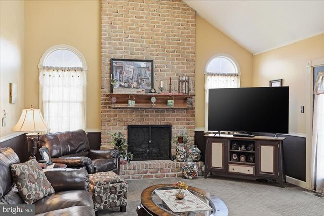 441 TROY DR, Blandon, PA 19510