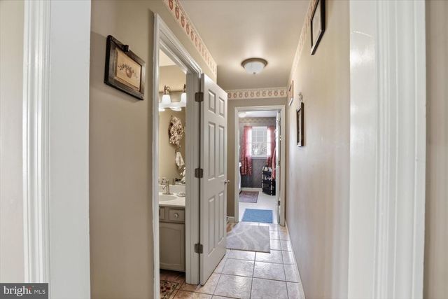 441 TROY DR, Blandon, PA 19510