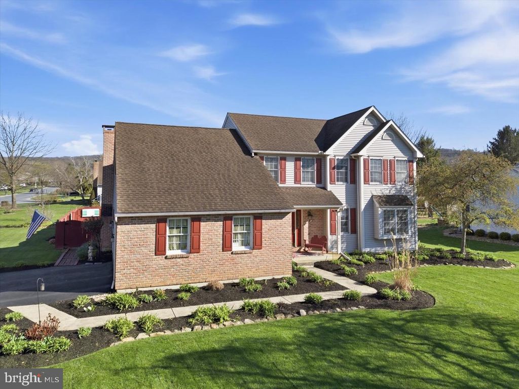 441 TROY DR, Blandon, PA 19510
