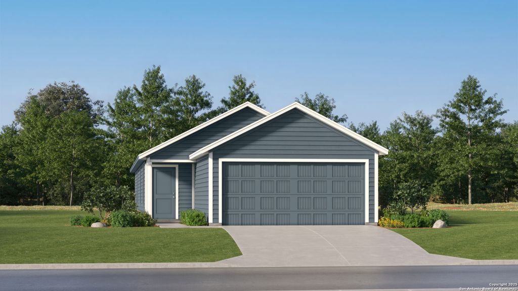 9042 Colonel Trl, Seguin, TX 78155