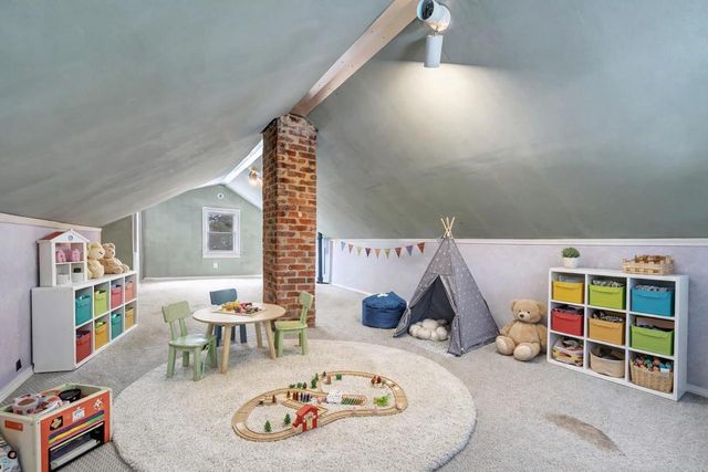 1516 CEDAR STREET, Green Bay, WI 54302