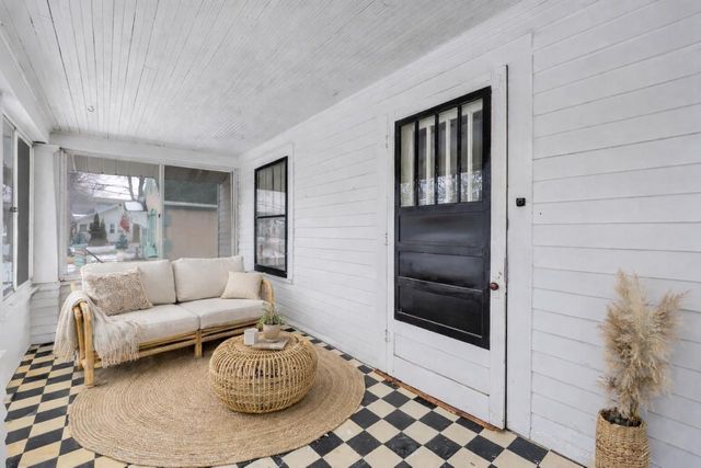 1516 CEDAR STREET, Green Bay, WI 54302