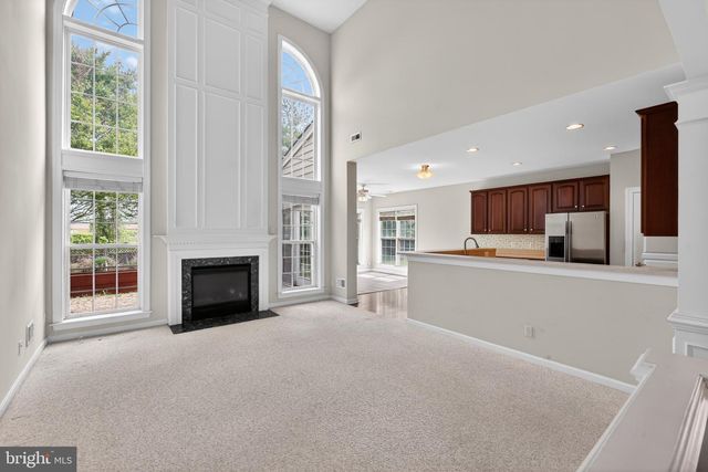 33 FESTIVAL DR, Voorhees, NJ 08043