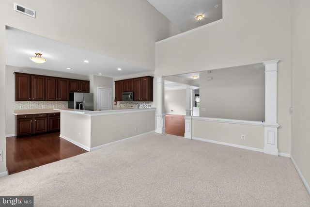 33 FESTIVAL DR, Voorhees, NJ 08043