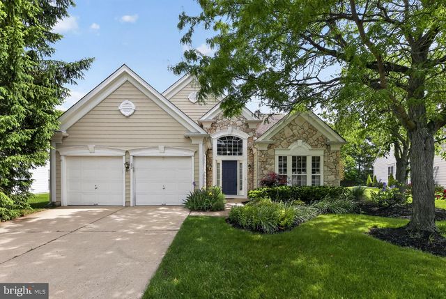 33 FESTIVAL DR, Voorhees, NJ 08043
