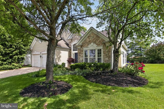 33 FESTIVAL DR, Voorhees, NJ 08043
