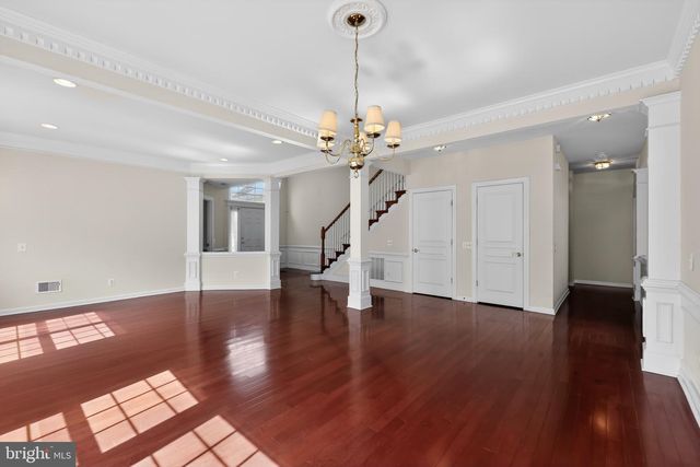 33 FESTIVAL DR, Voorhees, NJ 08043