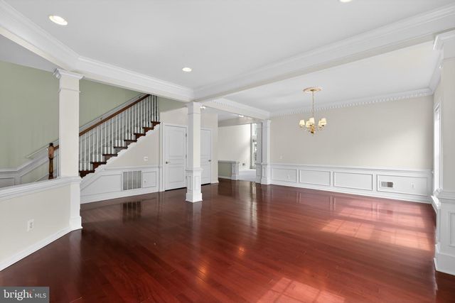 33 FESTIVAL DR, Voorhees, NJ 08043
