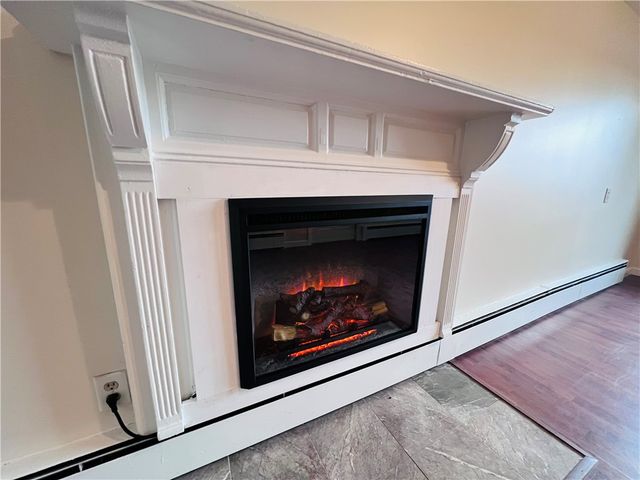 93 Grand View Drive, Warwick, RI 02886
