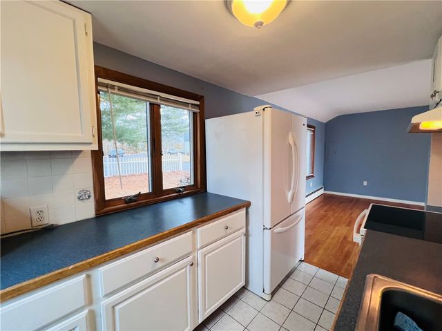 93 Grand View Drive, Warwick, RI 02886