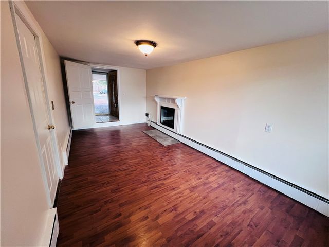 93 Grand View Drive, Warwick, RI 02886