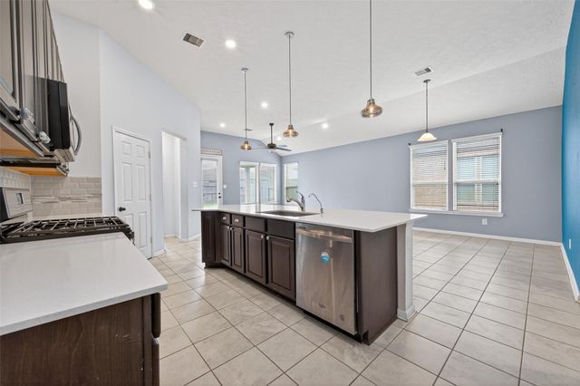 25518 Ramsey Heights Way, Porter, TX 77365