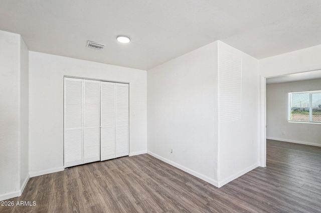 1344 E Pueblo Avenue, Phoenix, AZ 85040