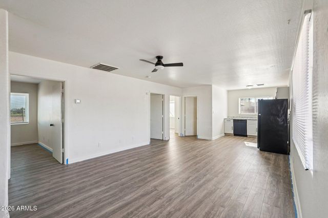 1344 E Pueblo Avenue, Phoenix, AZ 85040