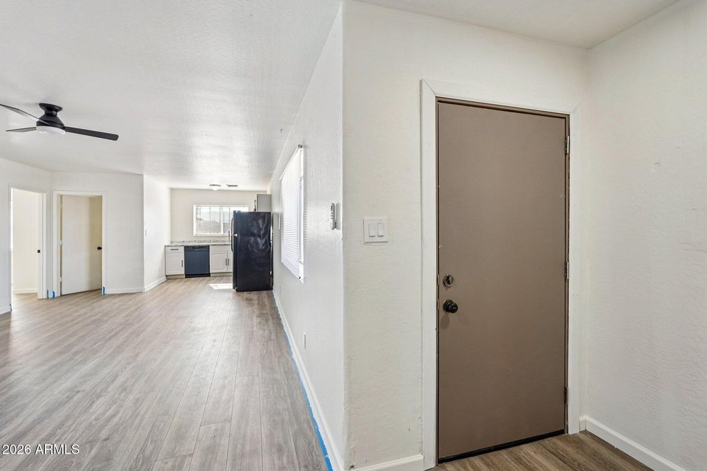1344 E Pueblo Avenue, Phoenix, AZ 85040