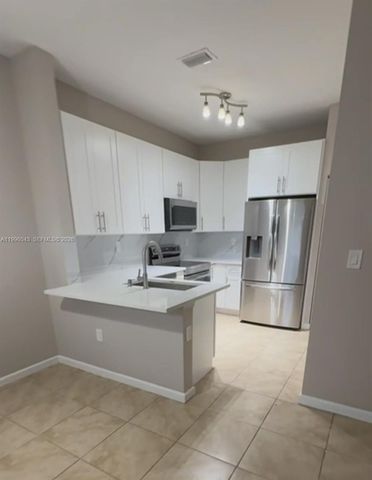 3540 NW 30th Pl, Lauderdale Lakes, FL 33311