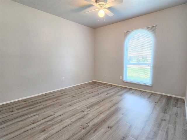 5333 Strickland Avenue, The Colony, TX 75056