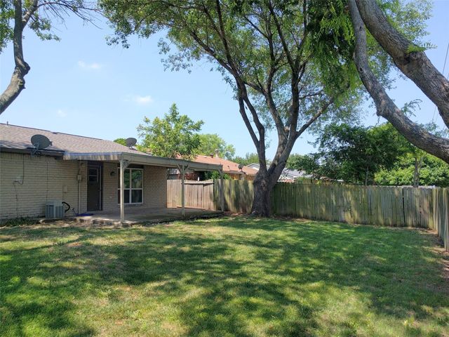 5333 Strickland Avenue, The Colony, TX 75056