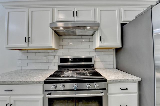 657 Arbour Way, Suwanee, GA 30024