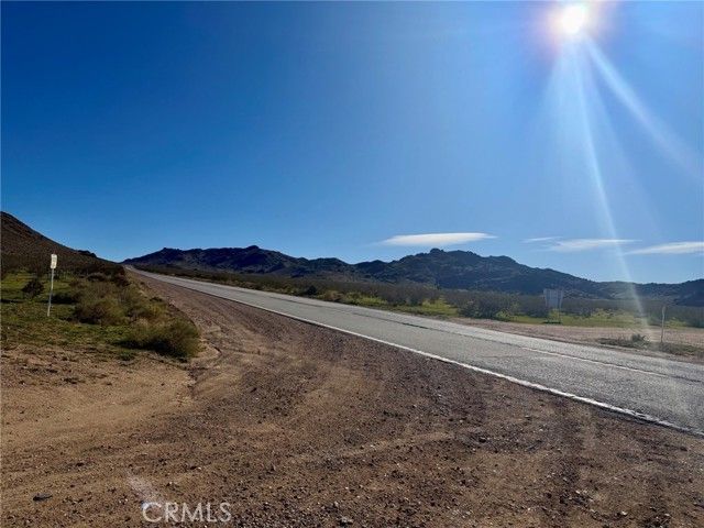 1 Off Pipeline, Barstow, CA 92311