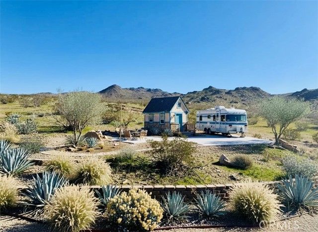 1 Off Pipeline, Barstow, CA 92311