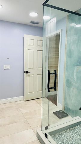 6804 BARRY ROAD, Tampa, FL 33634