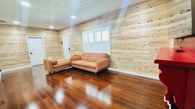 6804 BARRY ROAD, Tampa, FL 33634