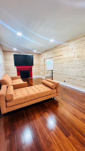 6804 BARRY ROAD, Tampa, FL 33634