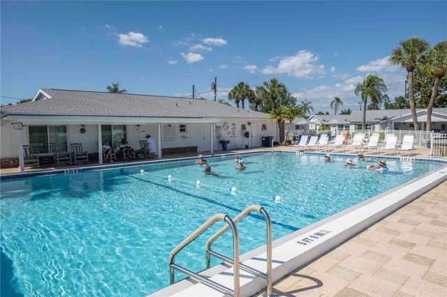 6024 CORAL WAY, Bradenton, FL 34207