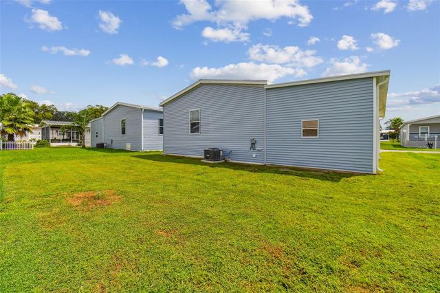 10043 COLLINGWOOD AVENUE, Dade City, FL 33525