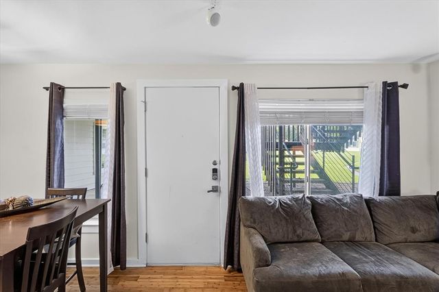 2200 Dickson DR 127, Austin, TX 78704