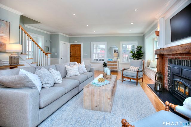 7 Heusted Drive, Greenwich, CT 06870
