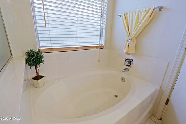 4374 E Campo Bello Drive, Phoenix, AZ 85032