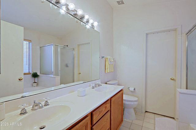 4374 E Campo Bello Drive, Phoenix, AZ 85032