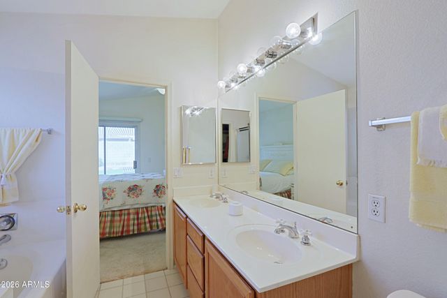 4374 E Campo Bello Drive, Phoenix, AZ 85032