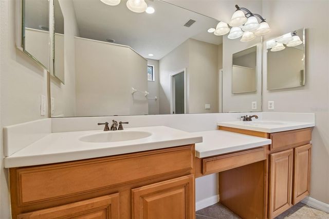 127 SILVER FALLS DRIVE, Apollo Beach, FL 33572