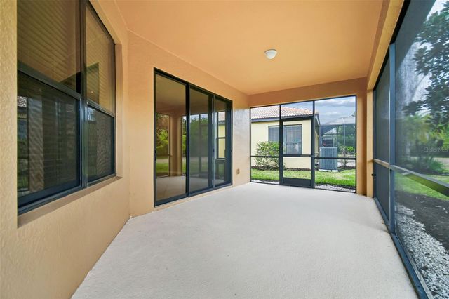 127 SILVER FALLS DRIVE, Apollo Beach, FL 33572