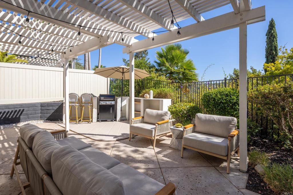 Image 22 of property listing at 2819 Avenida Valera, Carlsbad, CA 92009
