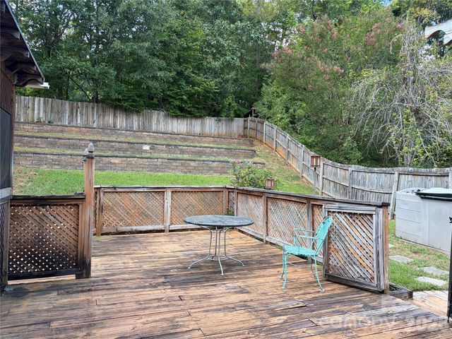 9541 Green Apple Drive, Charlotte, NC 28215