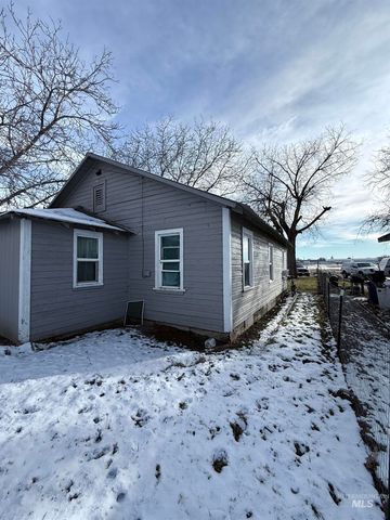 508 W 3rd Ave, Jerome, ID 83338