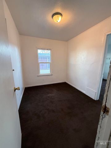 508 W 3rd Ave, Jerome, ID 83338