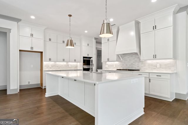 1041 Pinehurst Drive, Greensboro, GA 30642