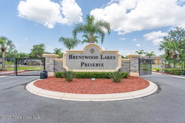 377 Wishing Well Circle SW, Palm Bay, FL 32908